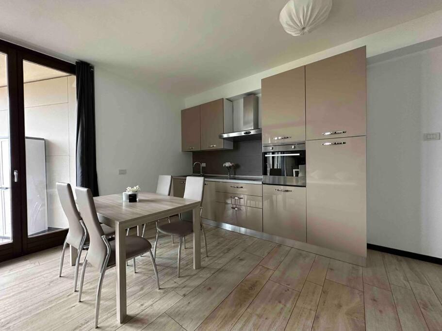 Appartamento Privato Garibaldi Milano Esterno foto